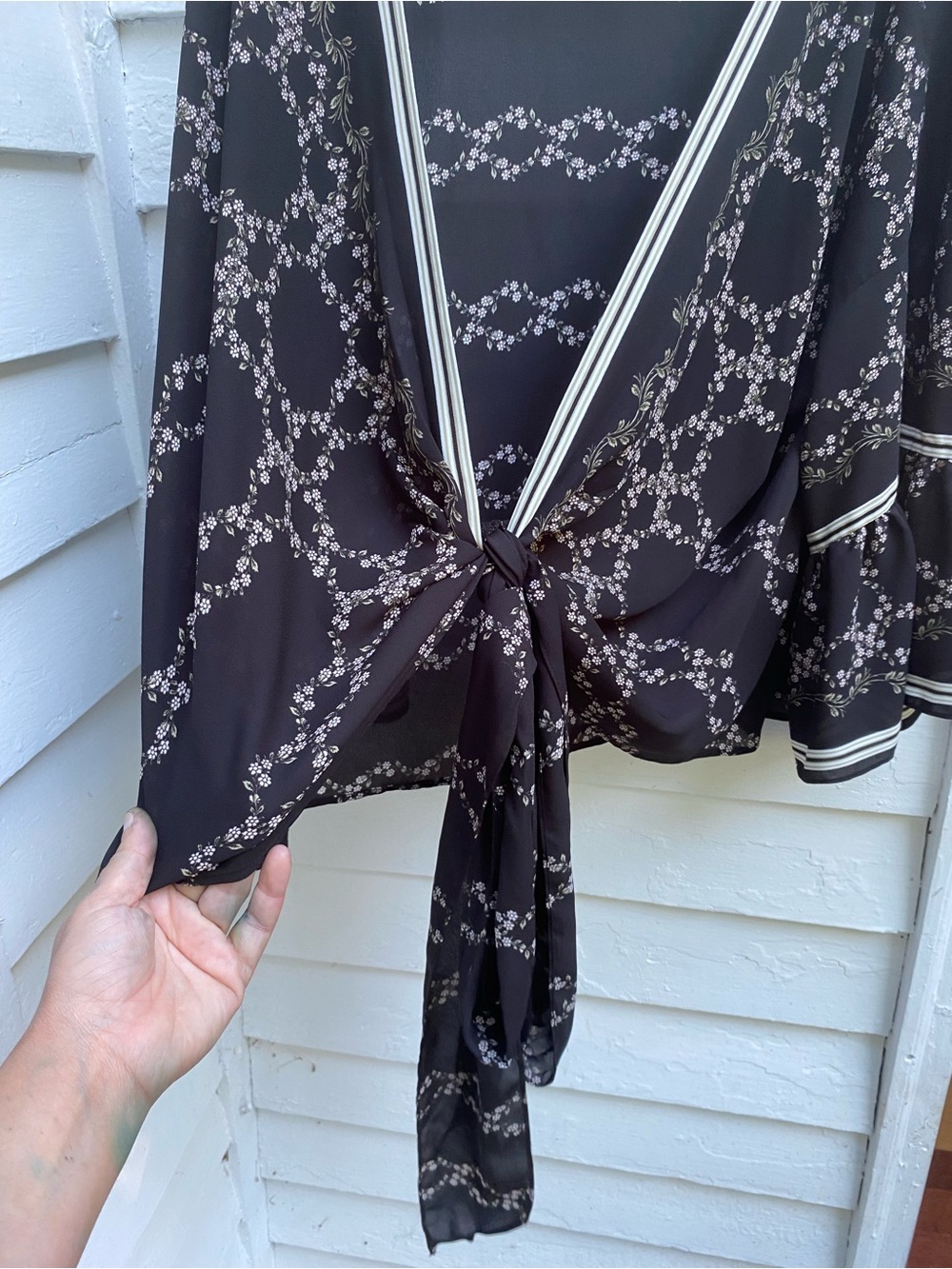 Max Edition Black and Floral Wrap Blouse - Picture 3 of 7